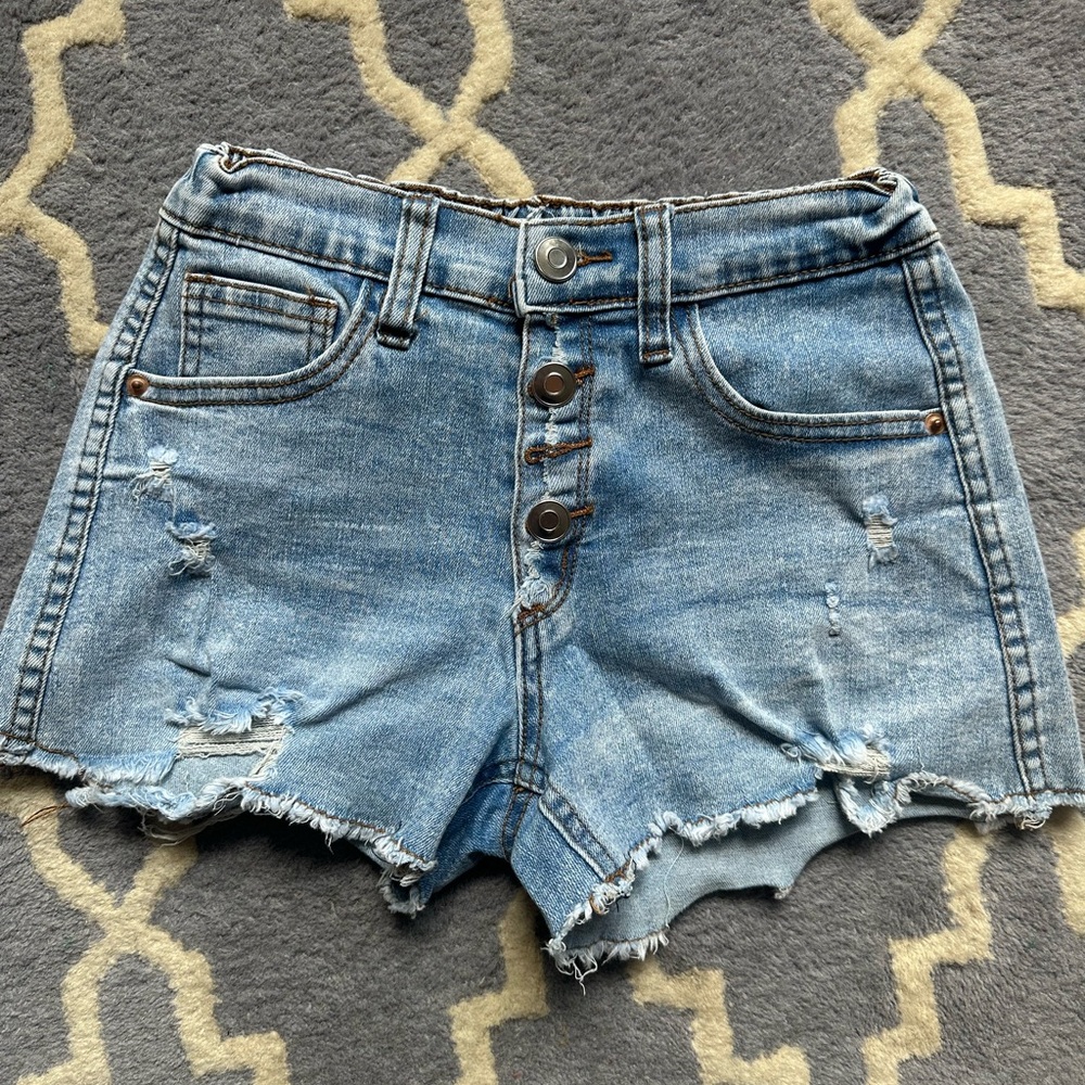 Vintage Havana Casual Blue Distressed Jean Shorts